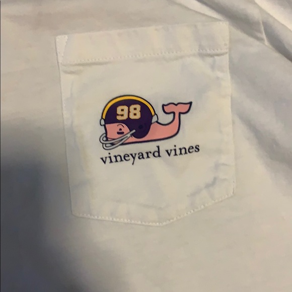 Vineyard Vines t-shirt (long sleeved) - Picture 2 of 4